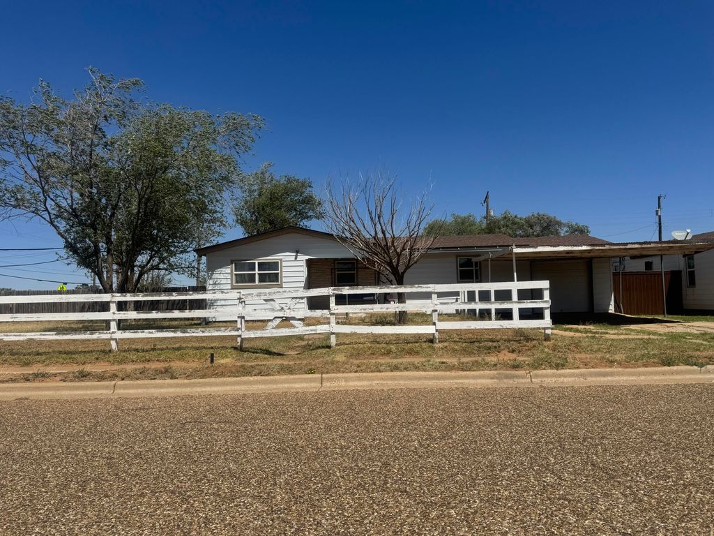 3303 E 14th Street, Lubbock, TX 79403