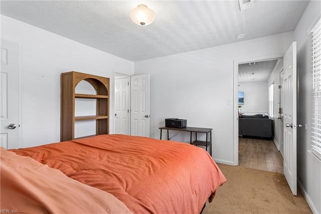 160 Fairmont DR, Hampton, VA 23666