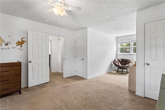 160 Fairmont DR, Hampton, VA 23666