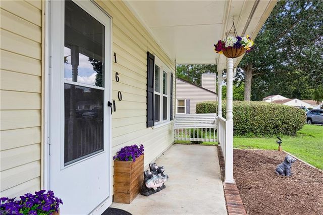 160 Fairmont DR, Hampton, VA 23666