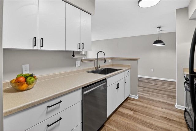 2989 Holborn Circle, Madison, WI 53718