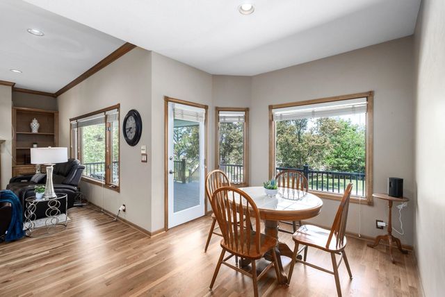 8024 E Greenbriar Ct, Wichita, KS 67226