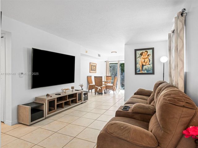 1240 SE 31st Ct 106-32, Homestead, FL 33035