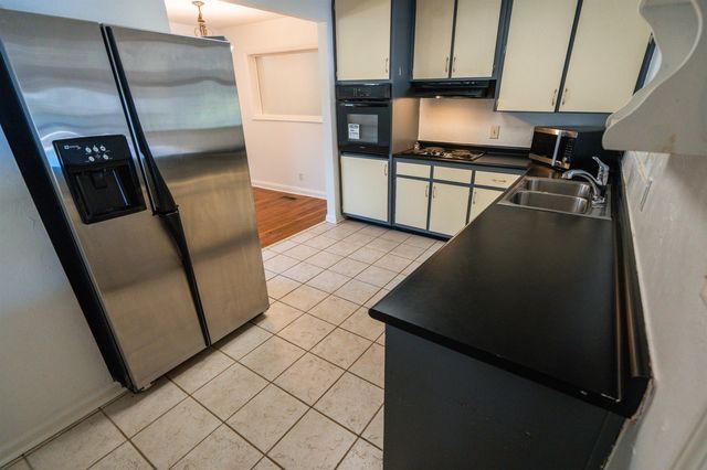 2025 Wahalaw Nene, Tallahassee, FL 32301