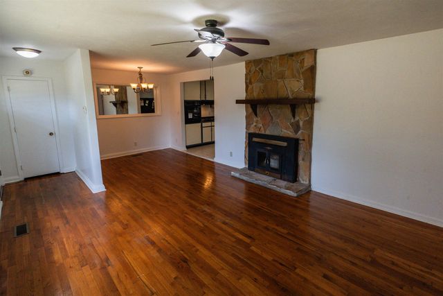 2025 Wahalaw Nene, Tallahassee, FL 32301