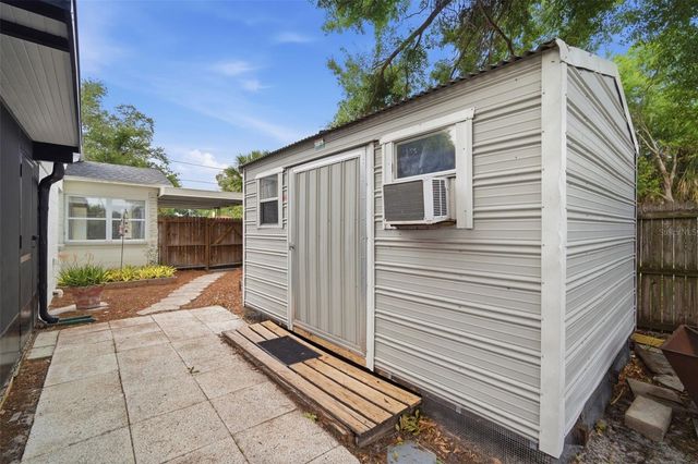 3521 W MCELROY AVENUE, Tampa, FL 33611