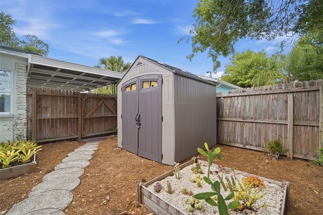 3521 W MCELROY AVENUE, Tampa, FL 33611