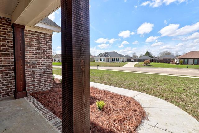 201 Courtland Dr., Dothan, AL 36301