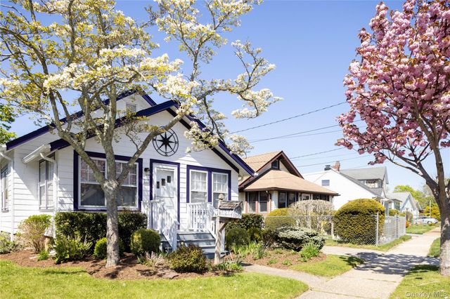 335 Sterling Place, Greenport, NY 11944