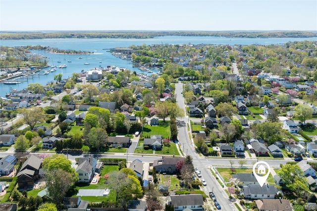 335 Sterling Place, Greenport, NY 11944