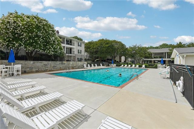 1150 Collier Road NW 15J, Atlanta, GA 30318