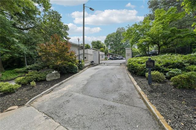 1150 Collier Road NW 15J, Atlanta, GA 30318