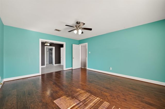 7111 Myrtle Street, Houston, TX 77087