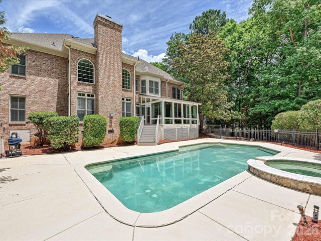 2744 W Pinewood Road, Chester, SC 29706