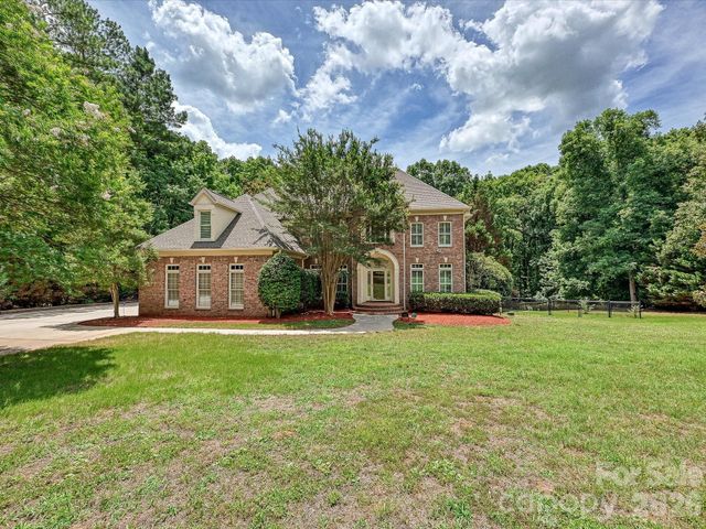 2744 W Pinewood Road, Chester, SC 29706