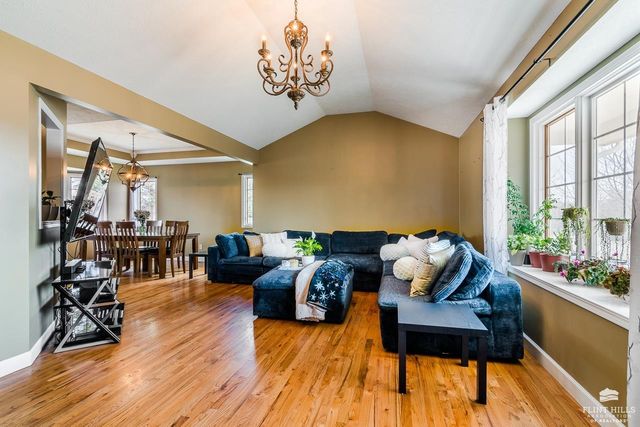 1508 Mistletoe Circle, Junction City, KS 66441