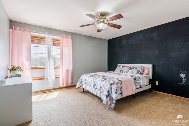 1508 Mistletoe Circle, Junction City, KS 66441