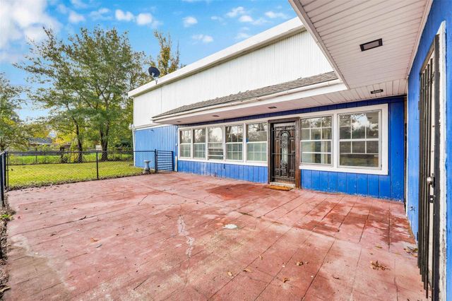 7514 Glen Manor Drive, Houston, TX 77028