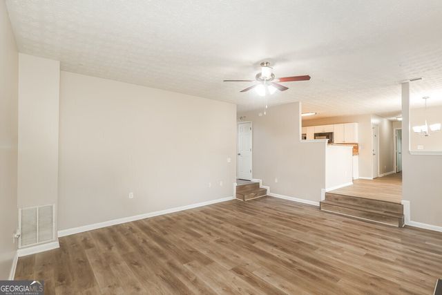 1481 Mine Run, Hampton, GA 30228