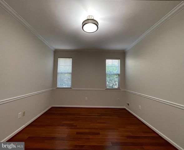 535 COUNTRY CLUB DR, Egg Harbor City, NJ 08215