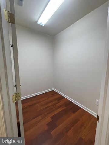 535 COUNTRY CLUB DR, Egg Harbor City, NJ 08215