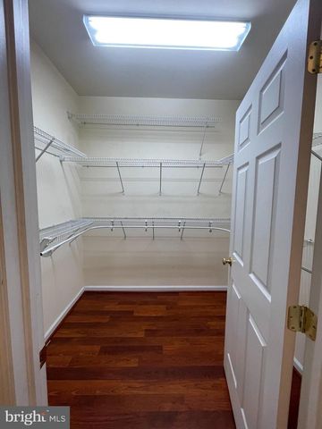 535 COUNTRY CLUB DR, Egg Harbor City, NJ 08215