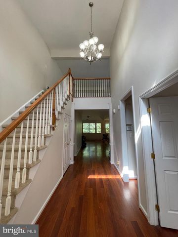 535 COUNTRY CLUB DR, Egg Harbor City, NJ 08215