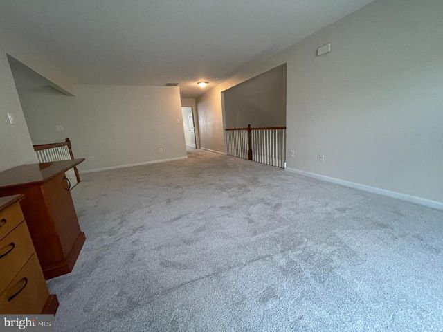 535 COUNTRY CLUB DR, Egg Harbor City, NJ 08215