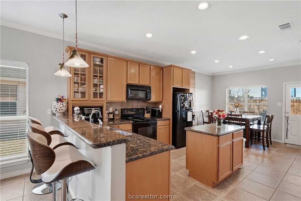 201 Richards Street, College Station, TX 77840 — photo 4