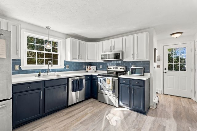 55 Pheasant Lane, Bridgewater, MA 02324