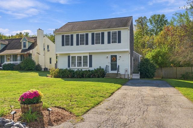 55 Pheasant Lane, Bridgewater, MA 02324