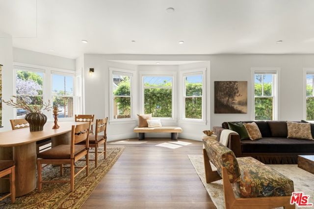 326 W 10th Street, Long Beach, CA 90813