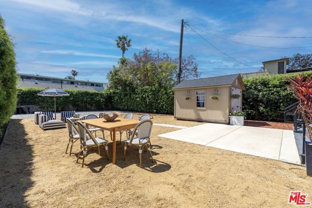 326 W 10th Street, Long Beach, CA 90813