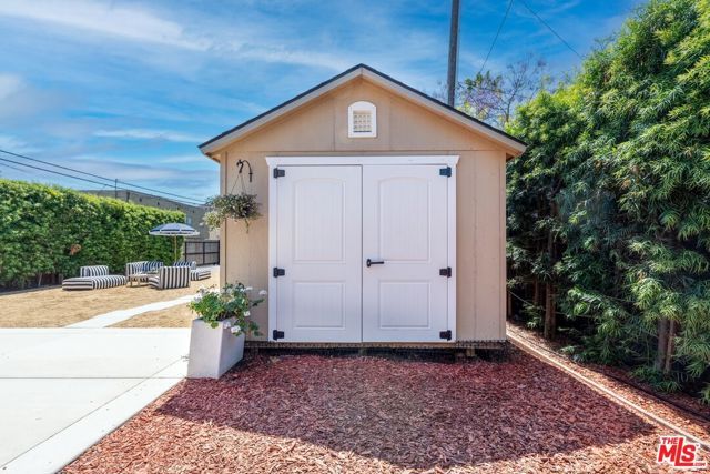 326 W 10th Street, Long Beach, CA 90813