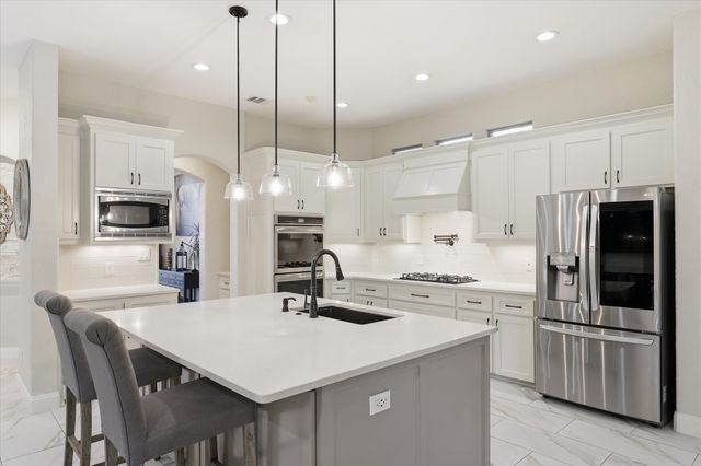 5832 Creek Crossing Lane, Sachse, TX 75048