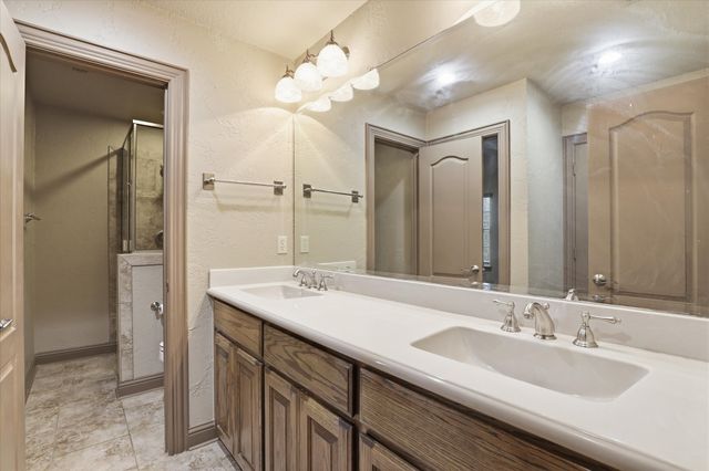 5832 Creek Crossing Lane, Sachse, TX 75048
