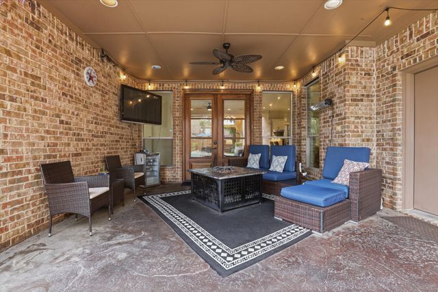 5832 Creek Crossing Lane, Sachse, TX 75048