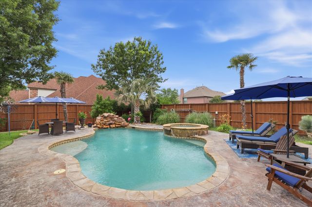 5832 Creek Crossing Lane, Sachse, TX 75048