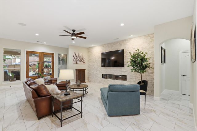 5832 Creek Crossing Lane, Sachse, TX 75048