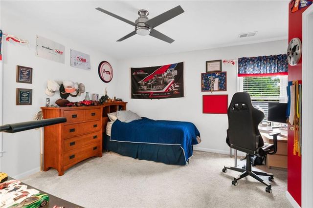 5021 Towne Lake Hills North, Woodstock, GA 30189