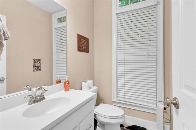 5021 Towne Lake Hills North, Woodstock, GA 30189