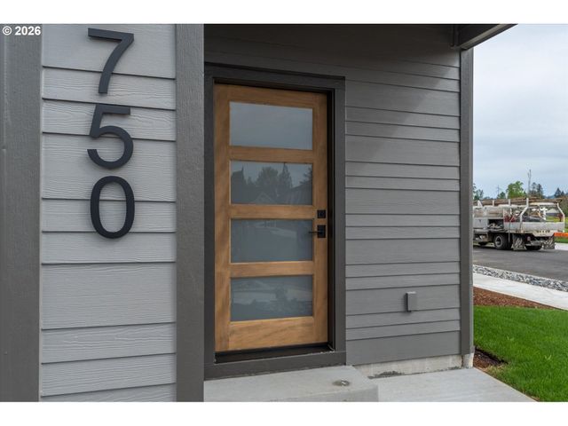 750 Se 34TH St, Battle Ground, WA 98604