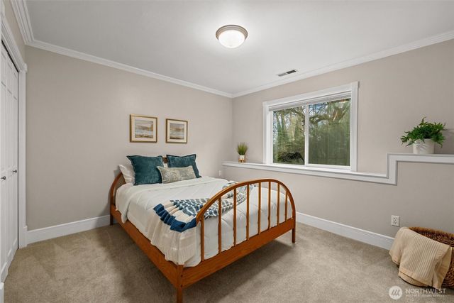 403 Slater Street S, Kirkland, WA 98033