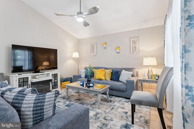 340 12TH ST, Colonial Beach, VA 22443