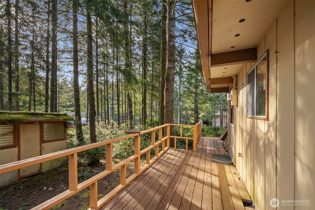 180 E Shetland Road, Shelton, WA 98584