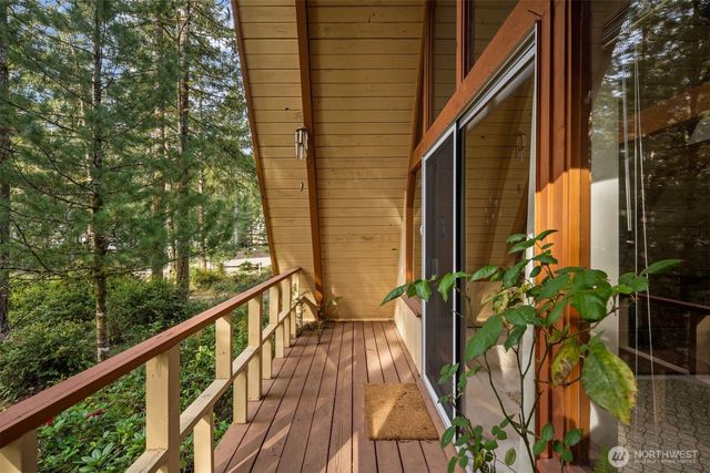 180 E Shetland Road, Shelton, WA 98584