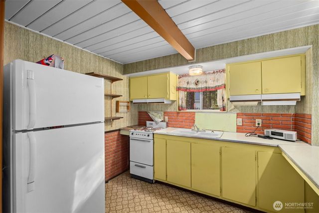 180 E Shetland Road, Shelton, WA 98584