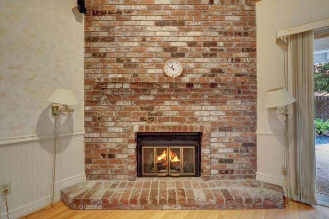 5316 Engle Rd, Carmichael, CA 95608