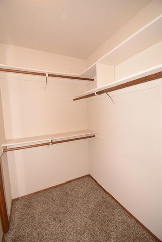 5316 Engle Rd, Carmichael, CA 95608