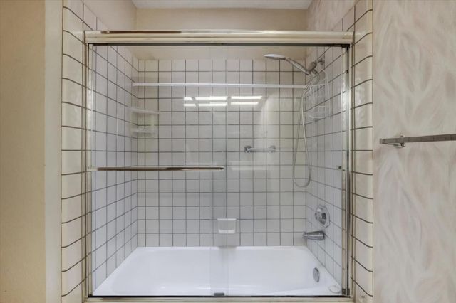 5316 Engle Rd, Carmichael, CA 95608